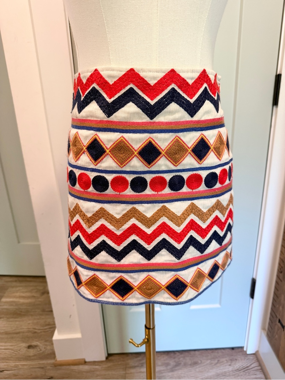 THML Linen Blend Skirt Embroidered XS Linen Cotton Natural Boutique